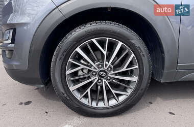 Позашляховик / Кросовер Hyundai Tucson 2019 в 