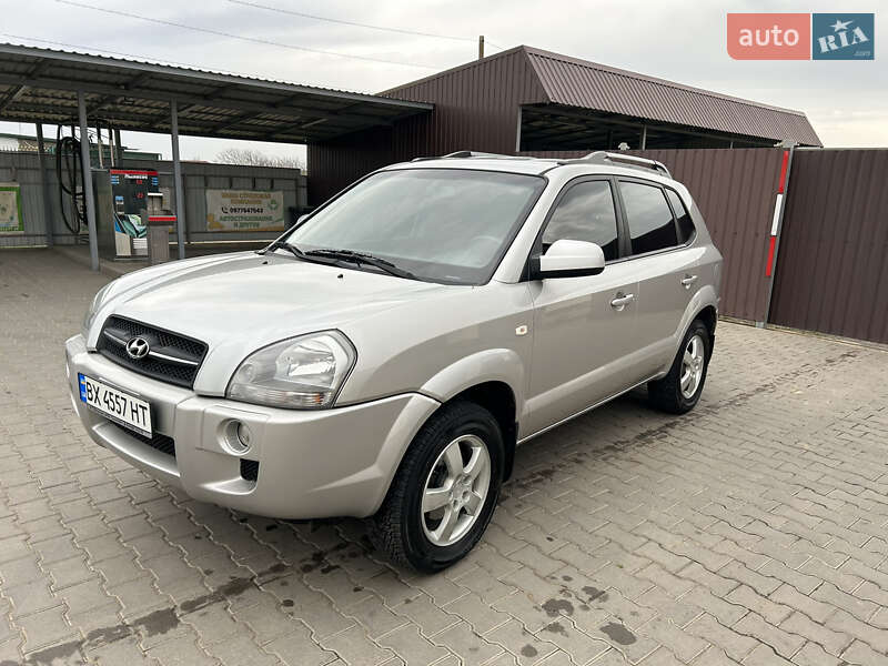 Позашляховик / Кросовер Hyundai Tucson 2006 в 