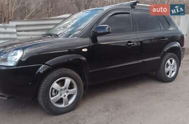 Внедорожник / Кроссовер Hyundai Tucson 2006 в 