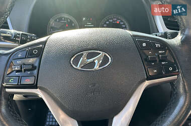Внедорожник / Кроссовер Hyundai Tucson 2017 в 