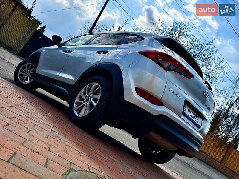 Позашляховик / Кросовер Hyundai Tucson 2016 в Дніпрі