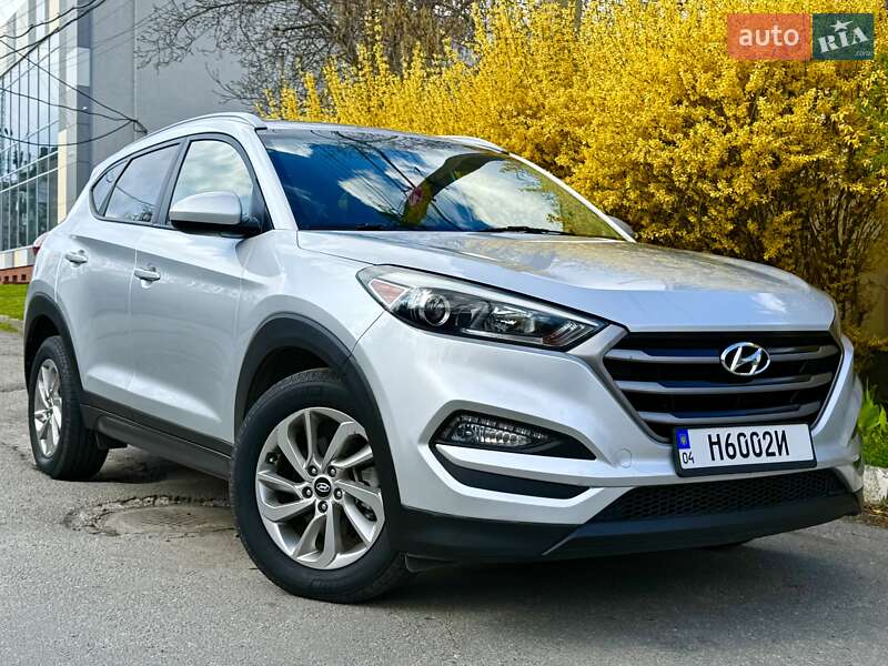 Позашляховик / Кросовер Hyundai Tucson 2016 в Дніпрі