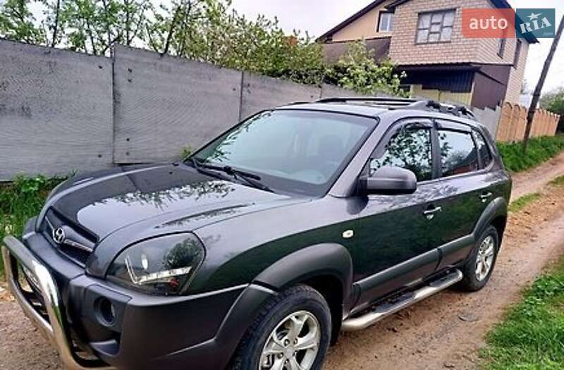 Позашляховик / Кросовер Hyundai Tucson 2009 в Миколаєві