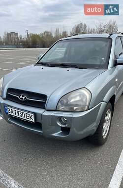 Внедорожник / Кроссовер Hyundai Tucson 2007 в 