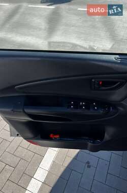 Позашляховик / Кросовер Hyundai Tucson 2006 в 