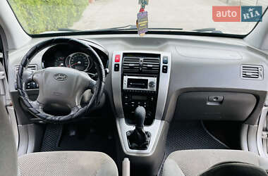 Позашляховик / Кросовер Hyundai Tucson 2006 в 