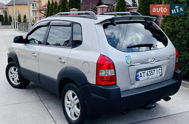Позашляховик / Кросовер Hyundai Tucson 2006 в 