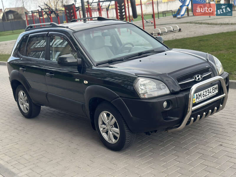 Позашляховик / Кросовер Hyundai Tucson 2008 в 