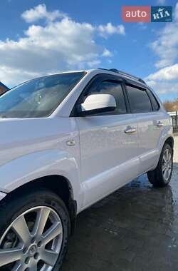 Внедорожник / Кроссовер Hyundai Tucson 2007 в 