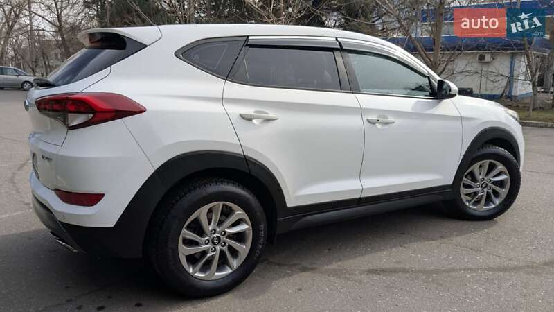 Внедорожник / Кроссовер Hyundai Tucson 2015 в Одессе