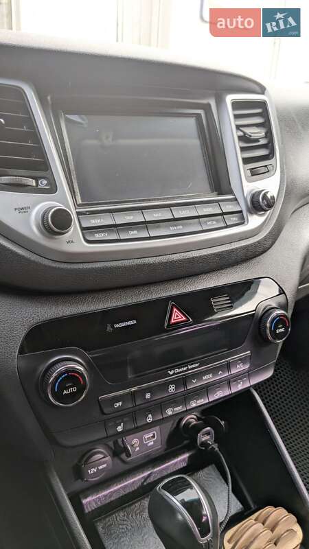 Внедорожник / Кроссовер Hyundai Tucson 2015 в Одессе