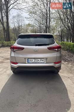 Позашляховик / Кросовер Hyundai Tucson 2017 в 
