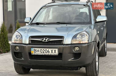 Внедорожник / Кроссовер Hyundai Tucson 2009 в 