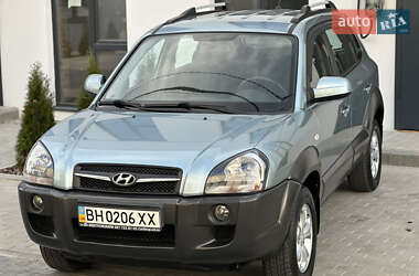 Внедорожник / Кроссовер Hyundai Tucson 2009 в 
