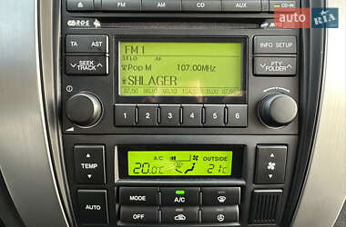 Внедорожник / Кроссовер Hyundai Tucson 2009 в 