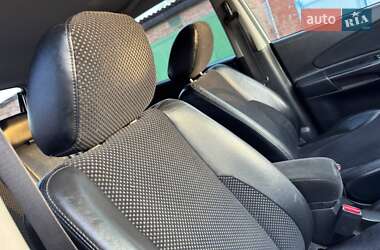 Позашляховик / Кросовер Hyundai Tucson 2012 в 