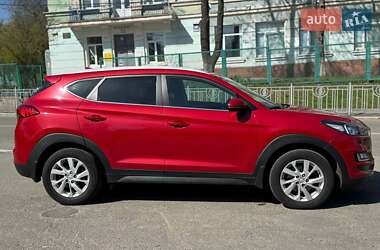 Внедорожник / Кроссовер Hyundai Tucson 2019 в 