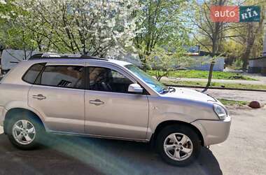 Внедорожник / Кроссовер Hyundai Tucson 2007 в 