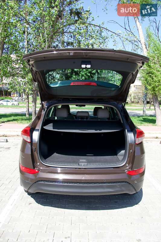 Внедорожник / Кроссовер Hyundai Tucson 2017 в Черновцах