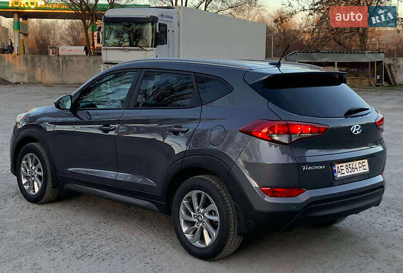 Позашляховик / Кросовер Hyundai Tucson 2016 в Дніпрі