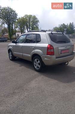 Позашляховик / Кросовер Hyundai Tucson 2006 в 