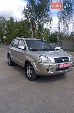 Позашляховик / Кросовер Hyundai Tucson 2006 в 