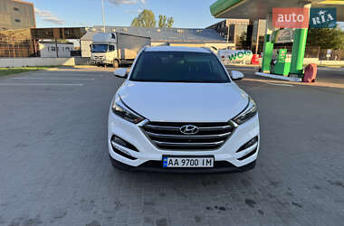 Внедорожник / Кроссовер Hyundai Tucson 2017 в 
