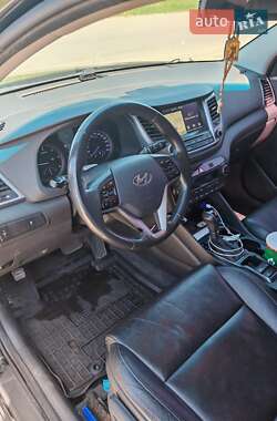 Внедорожник / Кроссовер Hyundai Tucson 2017 в 