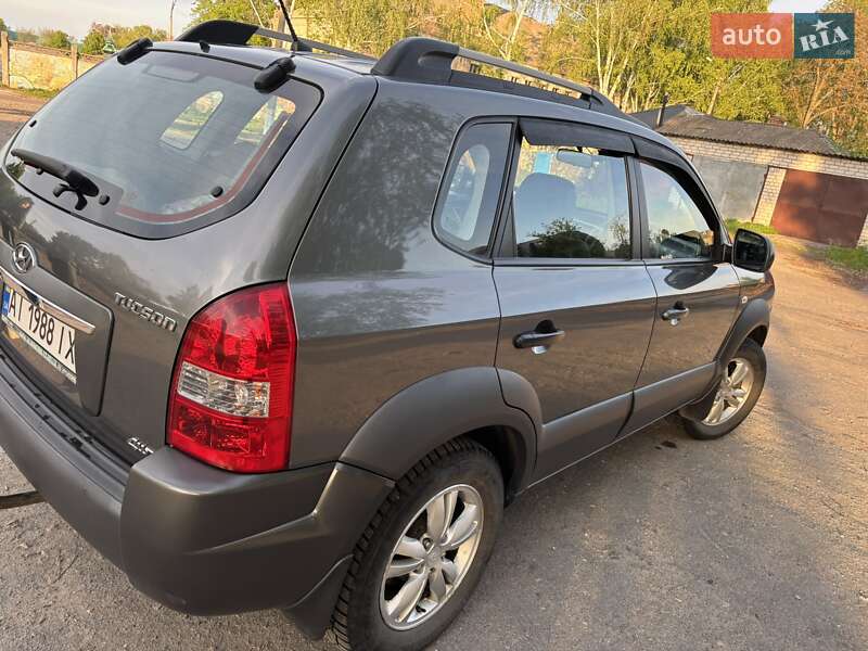 Позашляховик / Кросовер Hyundai Tucson 2012 в Переяславі