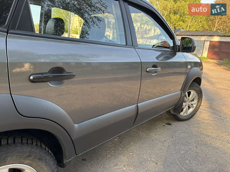 Позашляховик / Кросовер Hyundai Tucson 2012 в Переяславі