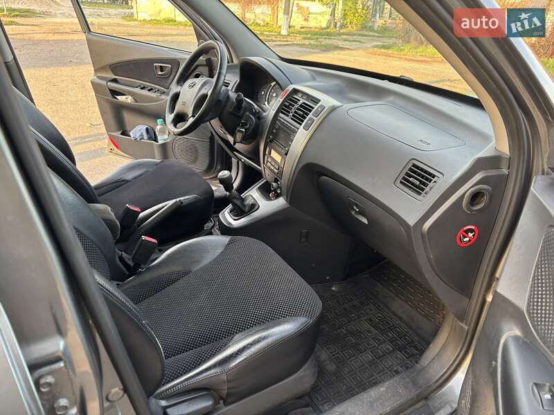 Позашляховик / Кросовер Hyundai Tucson 2012 в Переяславі