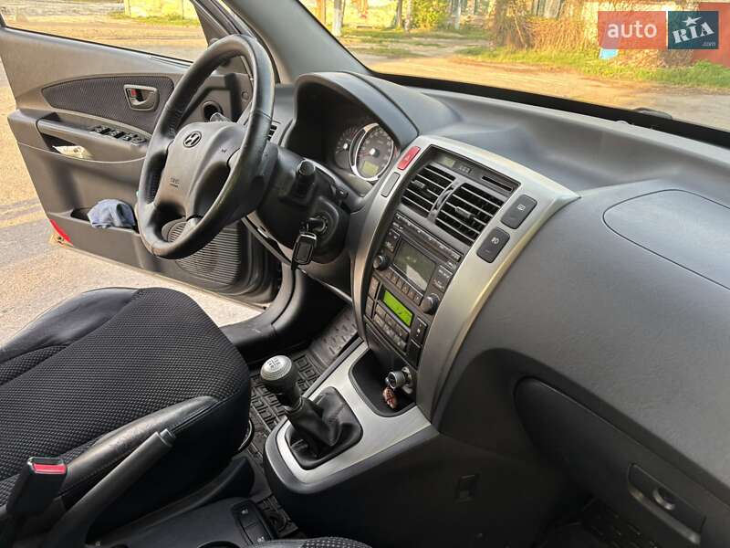 Позашляховик / Кросовер Hyundai Tucson 2012 в Переяславі
