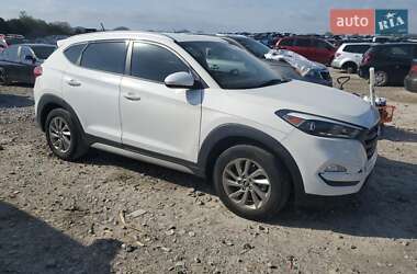 Внедорожник / Кроссовер Hyundai Tucson 2017 в 