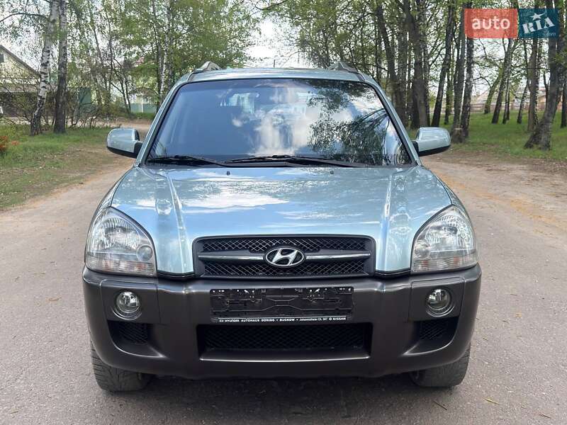Позашляховик / Кросовер Hyundai Tucson 2009 в Охтирці