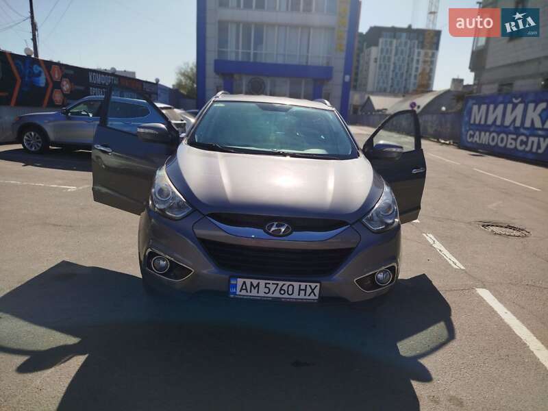 Внедорожник / Кроссовер Hyundai Tucson 2013 в Житомире