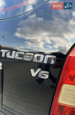 Внедорожник / Кроссовер Hyundai Tucson 2006 в Черновцах