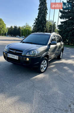 Внедорожник / Кроссовер Hyundai Tucson 2011 в Лозовой