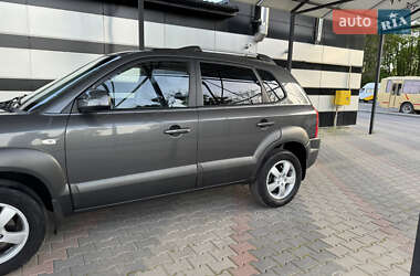 Внедорожник / Кроссовер Hyundai Tucson 2008 в 