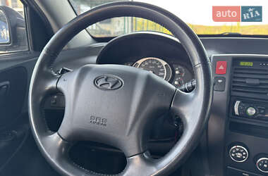 Внедорожник / Кроссовер Hyundai Tucson 2008 в 