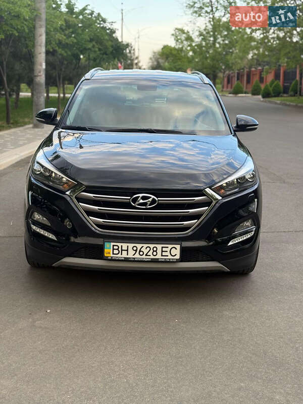 Внедорожник / Кроссовер Hyundai Tucson 2017 в 