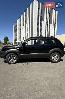 Внедорожник / Кроссовер Hyundai Tucson 2007 в 