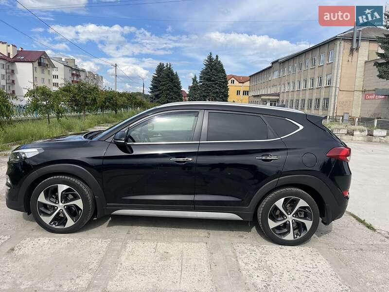 Внедорожник / Кроссовер Hyundai Tucson 2017 в Самборе