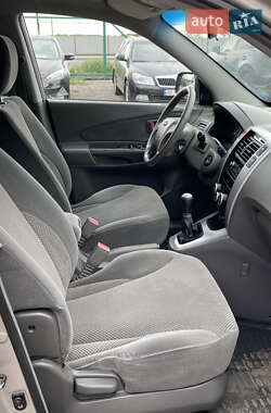 Внедорожник / Кроссовер Hyundai Tucson 2006 в 