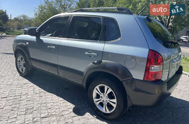 Внедорожник / Кроссовер Hyundai Tucson 2008 в 