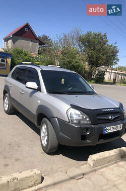 Внедорожник / Кроссовер Hyundai Tucson 2008 в 