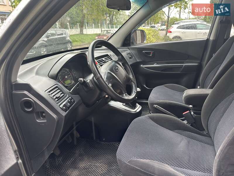 Позашляховик / Кросовер Hyundai Tucson 2012 в Києві