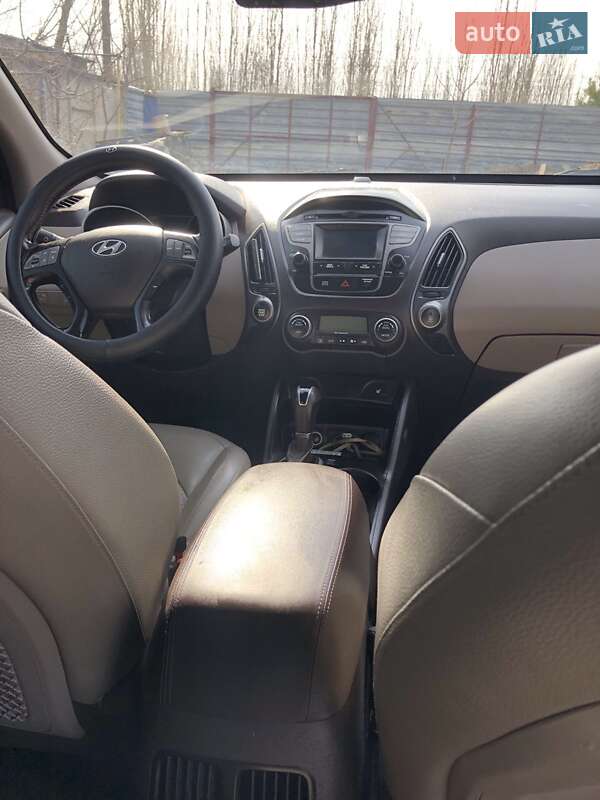 Позашляховик / Кросовер Hyundai Tucson 2014 в Ладижині