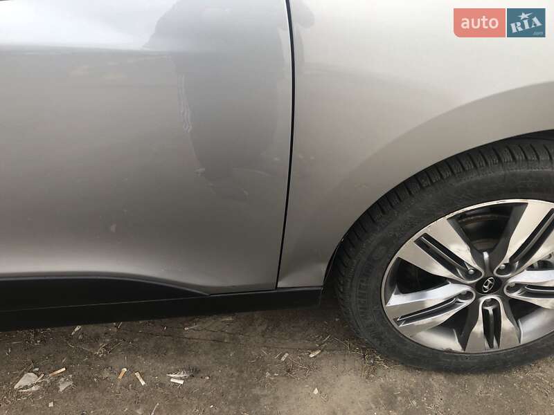 Позашляховик / Кросовер Hyundai Tucson 2014 в Ладижині