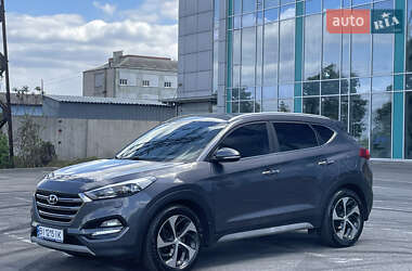 Внедорожник / Кроссовер Hyundai Tucson 2017 в 