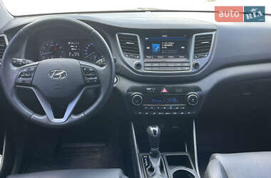 Внедорожник / Кроссовер Hyundai Tucson 2017 в 